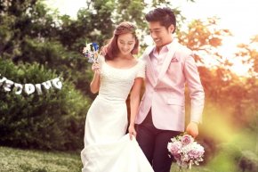 廈門婚紗攝影背影婚照新娘適合穿什么婚紗