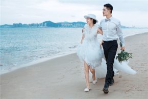 廈門拍婚紗照多少錢，2021婚紗照價(jià)目表選擇